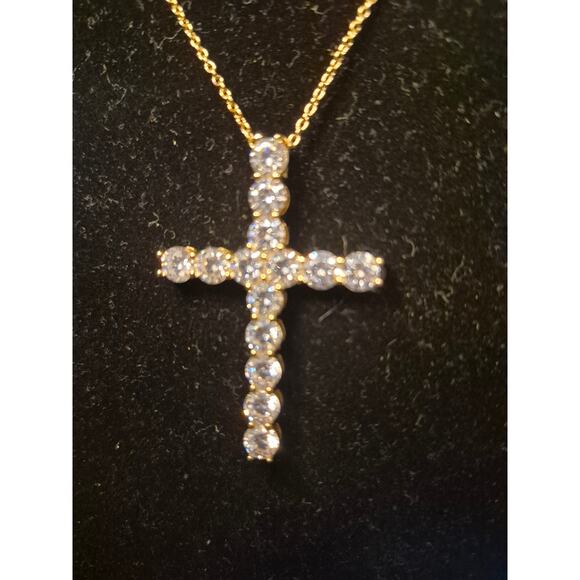 Vintage Diamonique Cross necklace - Picture 6 of 11